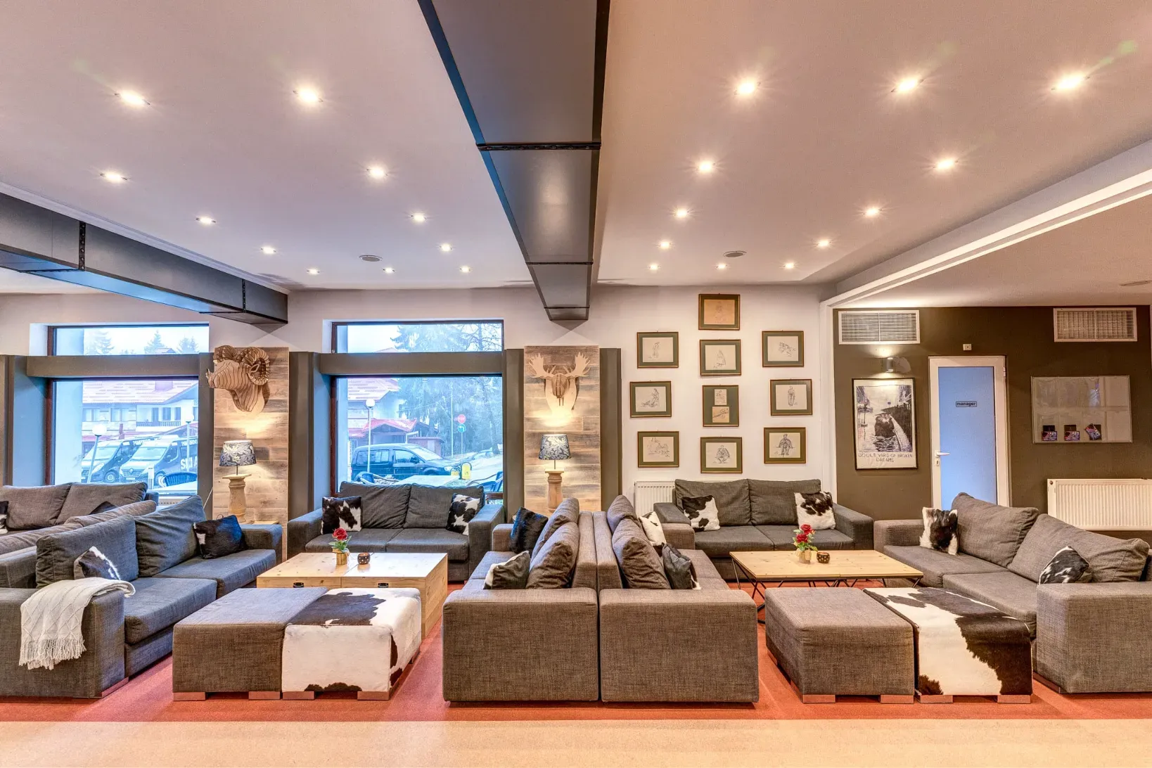lobby-10