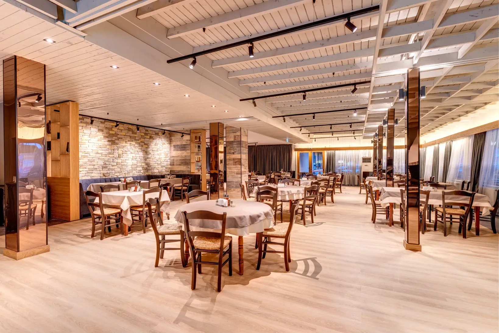 restaurant-11